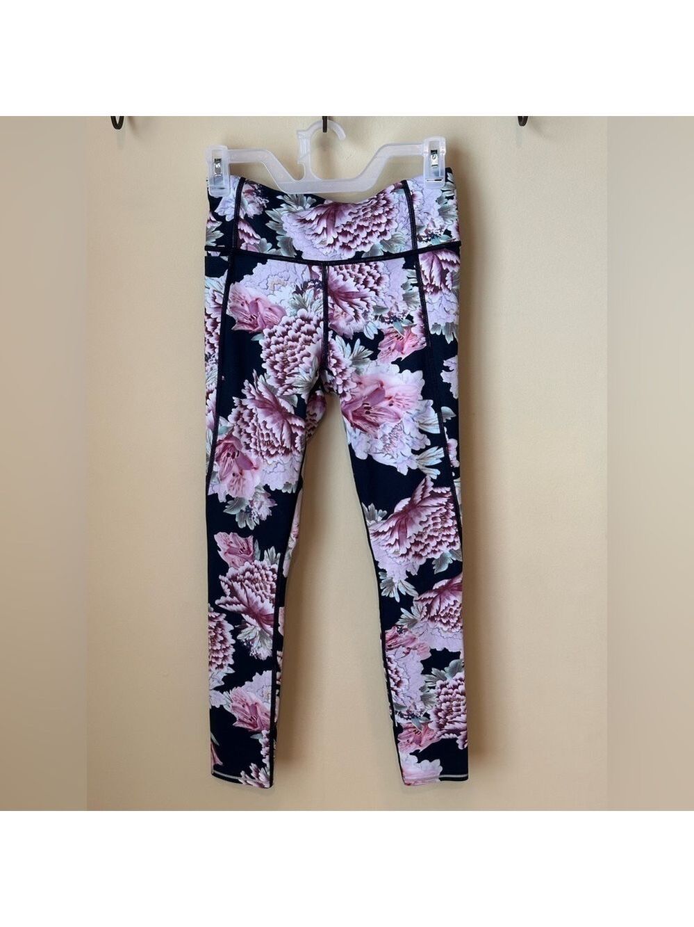 Athleta Floral Workout Pants Leggings Size XS